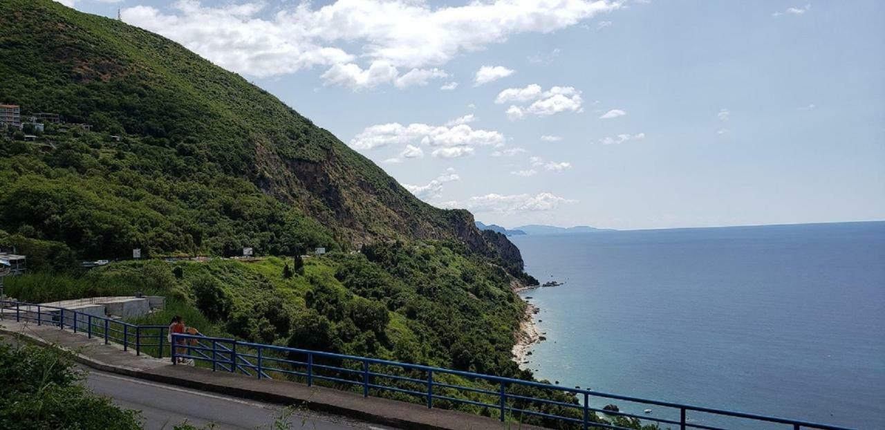 Apartmani Mia Rada Будва Екстер'єр фото